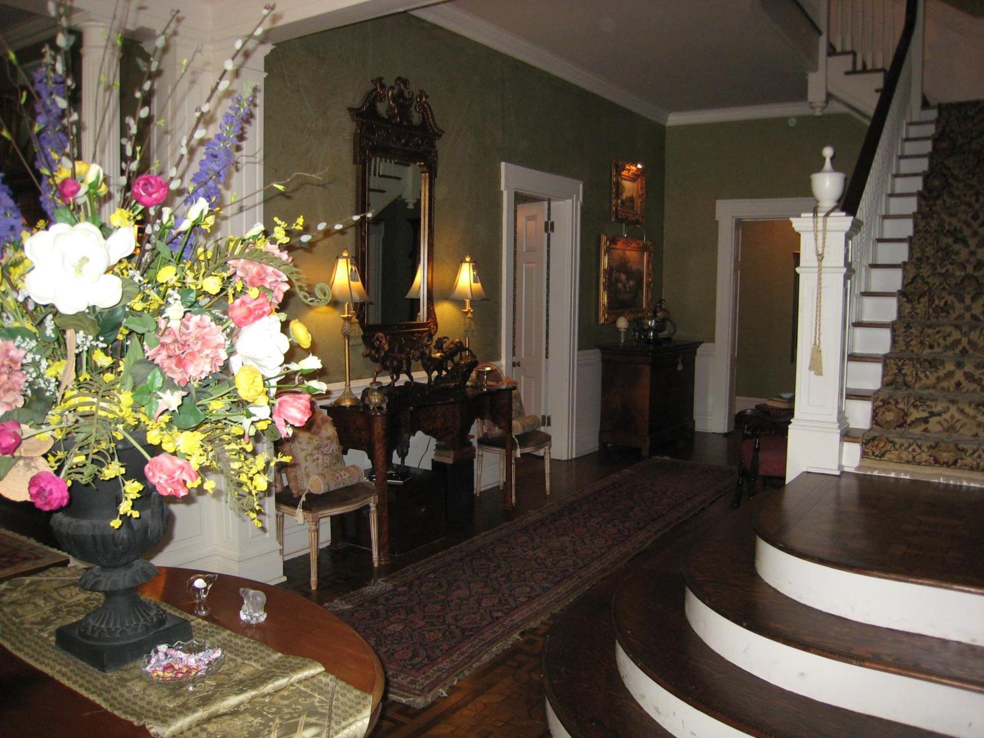 Belle Oaks Inn Gonzales Экстерьер фото